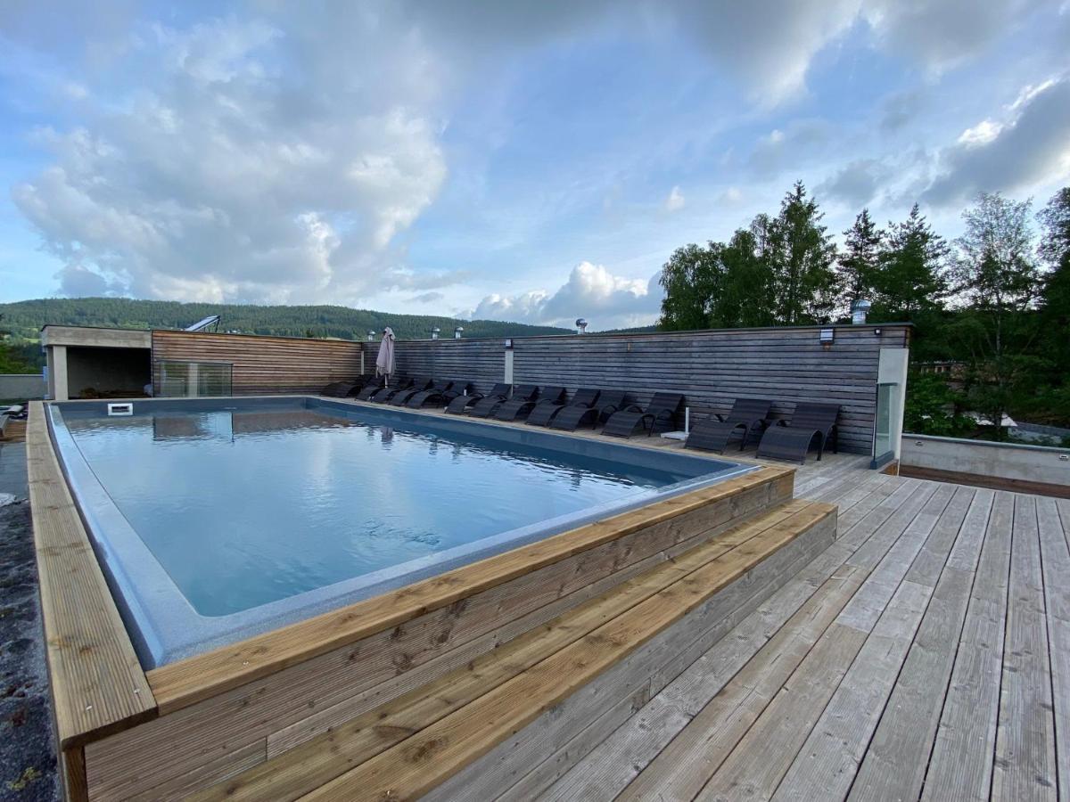 Jbx Resort Apartments Lipno 伏尔塔瓦河畔利普诺 外观 照片