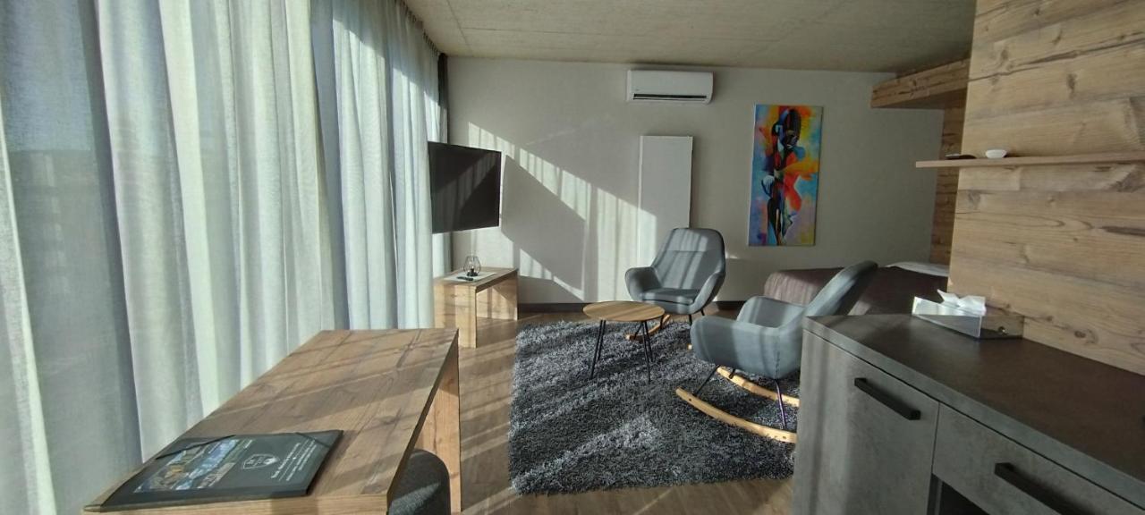 Jbx Resort Apartments Lipno 伏尔塔瓦河畔利普诺 外观 照片