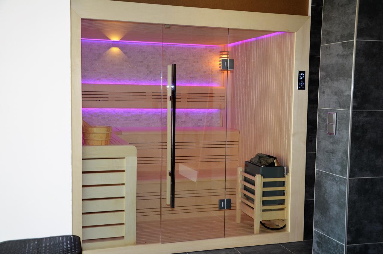 Jbx Resort Apartments Lipno 伏尔塔瓦河畔利普诺 外观 照片
